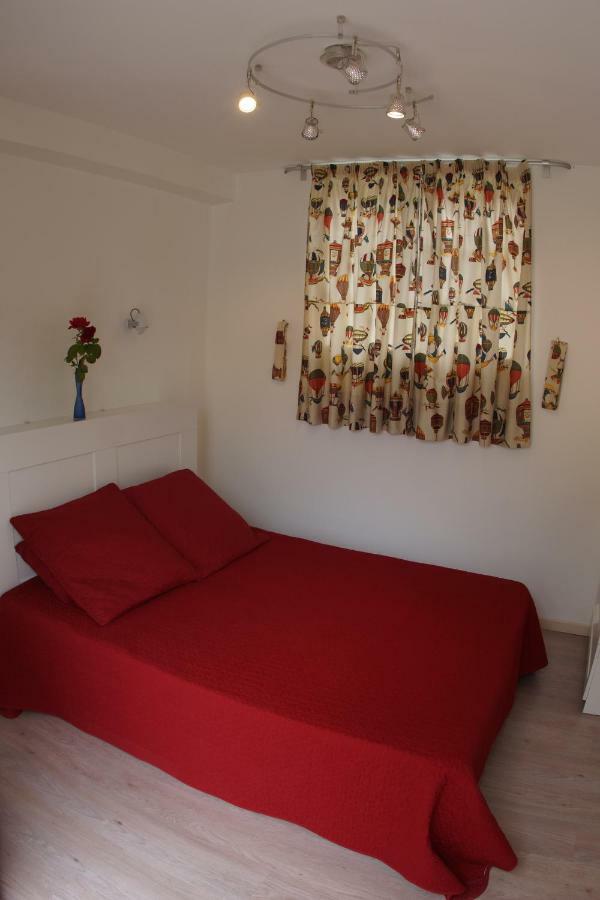Le Petit Nid Villa Neuille-le-Lierre Luaran gambar