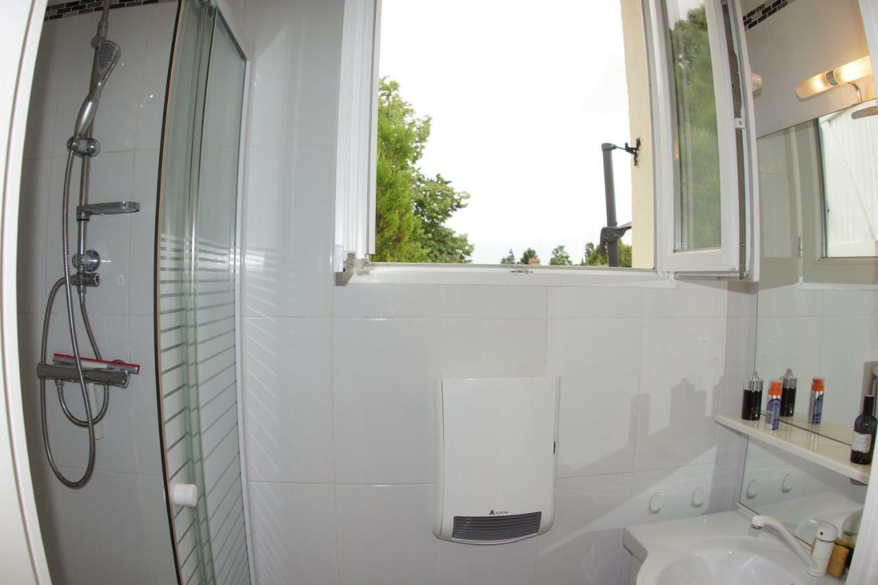 Le Petit Nid Villa Neuille-le-Lierre Luaran gambar