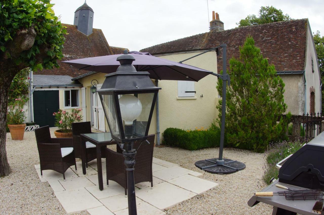 Le Petit Nid Villa Neuille-le-Lierre Luaran gambar